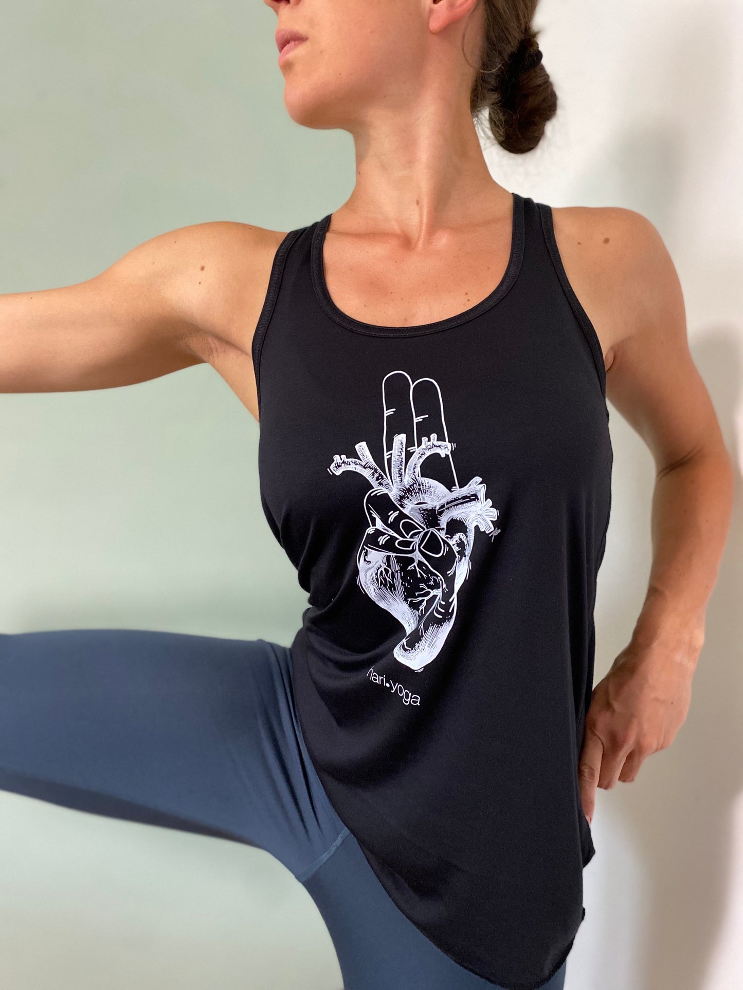 Canotta Prana Mudra - hari.yoga